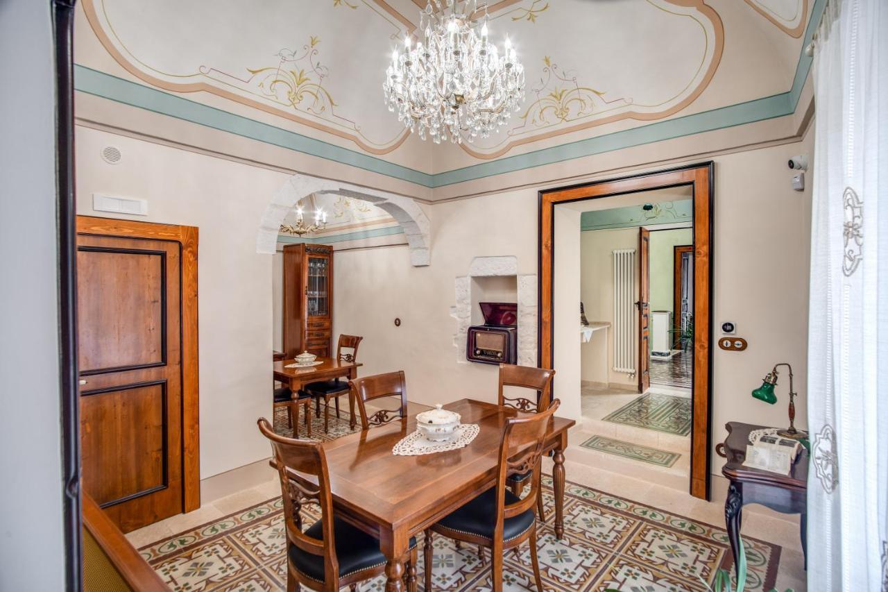 Bed and Breakfast Palazzo Stunis - Dimora Di Charme Остуни Экстерьер фото