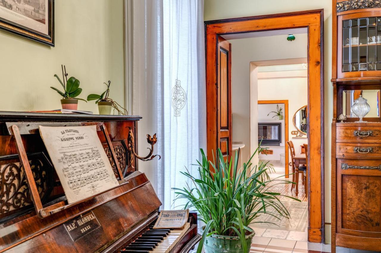 Bed and Breakfast Palazzo Stunis - Dimora Di Charme Остуни Экстерьер фото