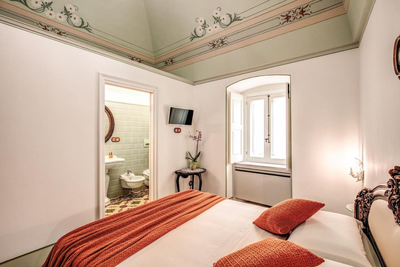 Bed and Breakfast Palazzo Stunis - Dimora Di Charme Остуни Экстерьер фото