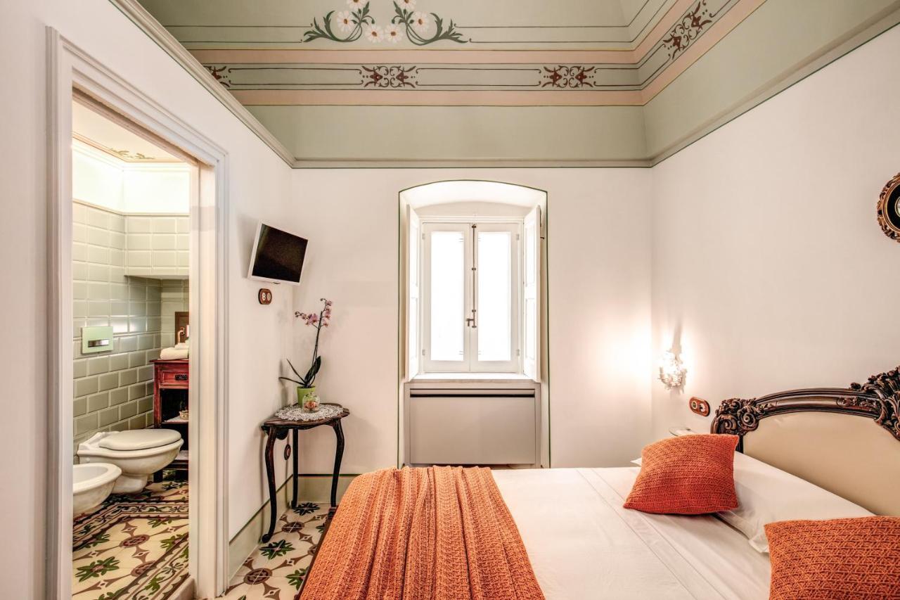 Bed and Breakfast Palazzo Stunis - Dimora Di Charme Остуни Экстерьер фото