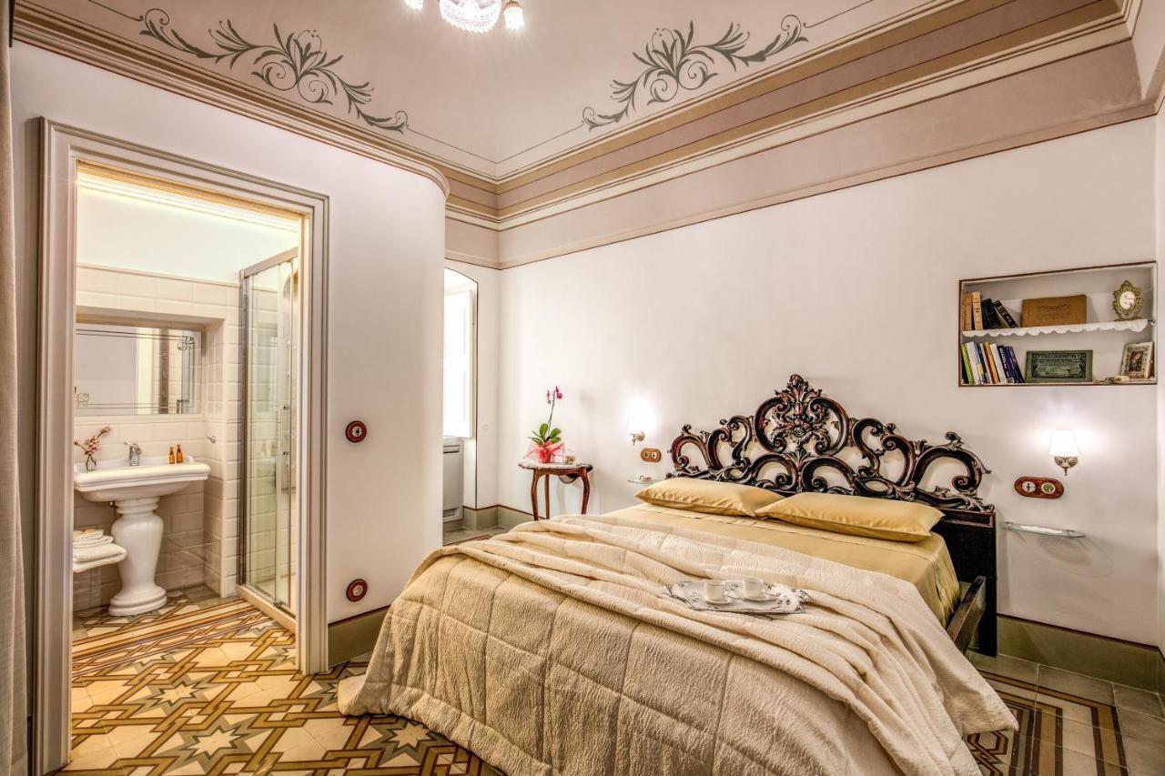 Bed and Breakfast Palazzo Stunis - Dimora Di Charme Остуни Экстерьер фото