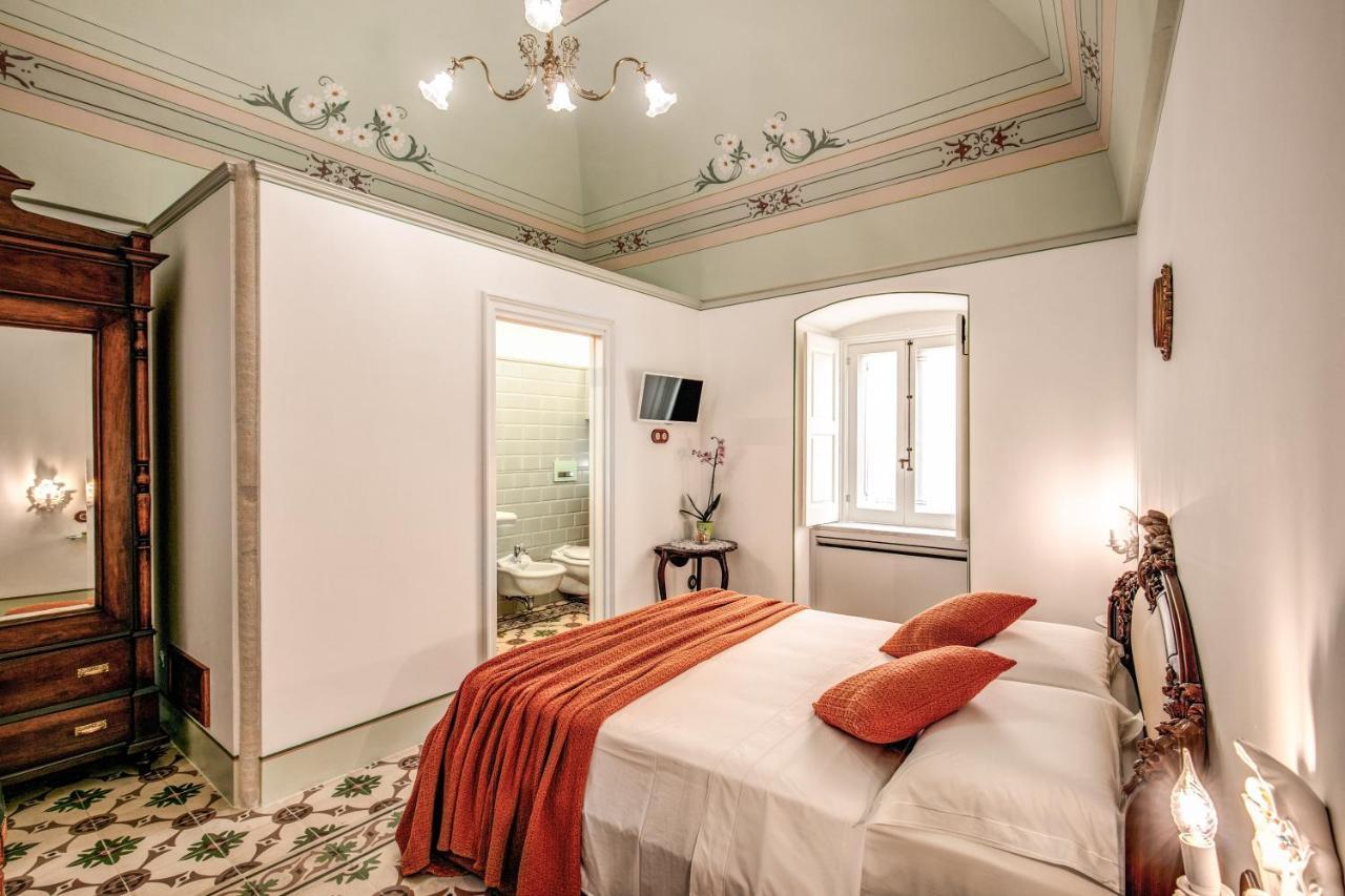Bed and Breakfast Palazzo Stunis - Dimora Di Charme Остуни Экстерьер фото